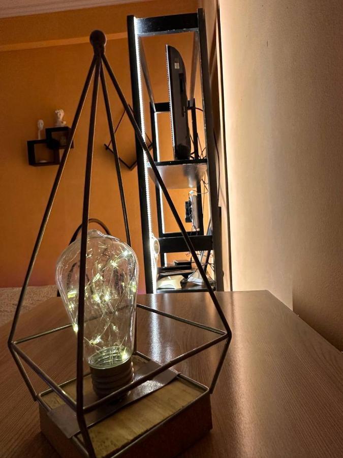 1-Room Apart. 21 On Usenbaeva 52 Near Eurasia Shopping Center Бишкек Екстериор снимка