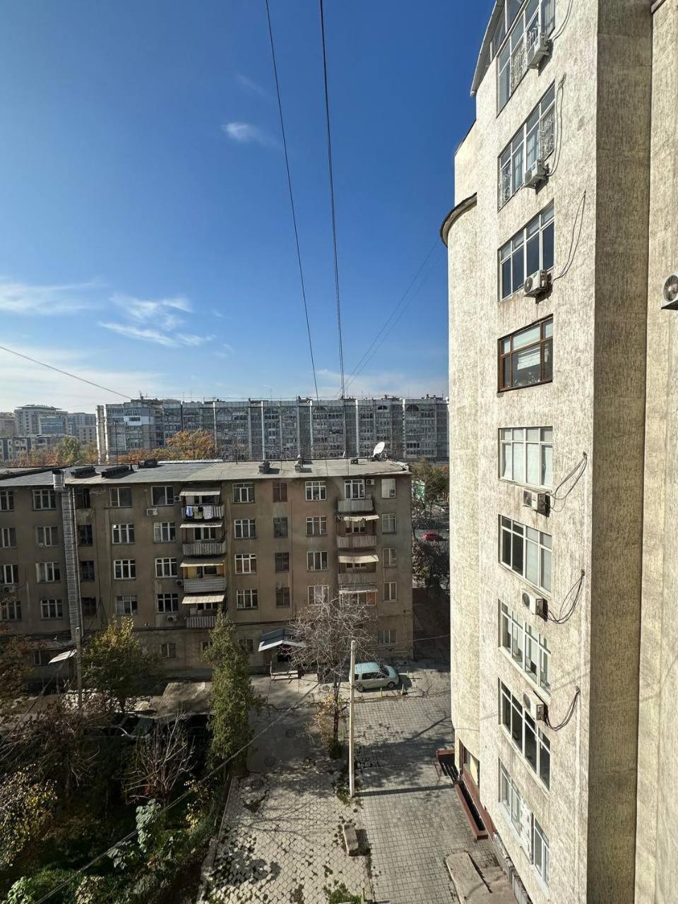 1-Room Apart. 21 On Usenbaeva 52 Near Eurasia Shopping Center Бишкек Екстериор снимка